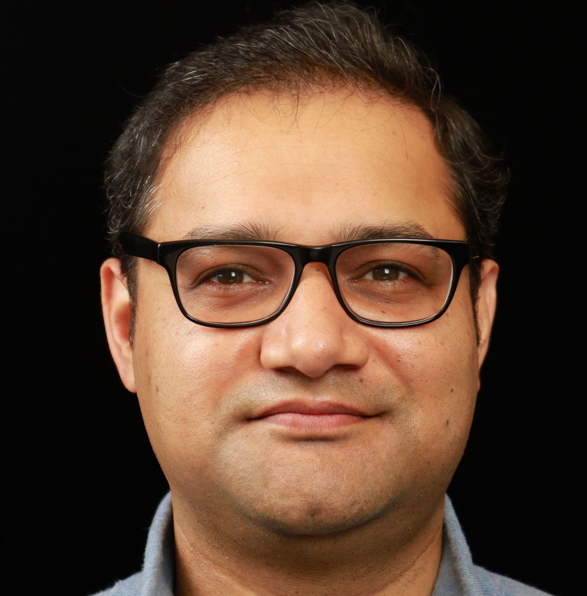 Ashok Mahajan headshot