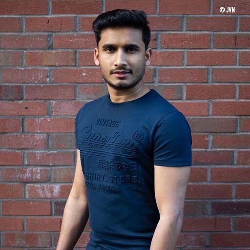 Nivathan Somasundharam headshot