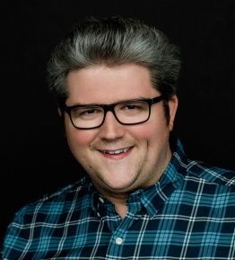 Gus Luxton headshot